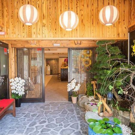 Hotel Himawari Осака Экстерьер фото